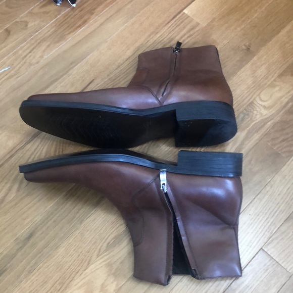 Kenneth Cole Clean Cut Brown Leather Zip Up - Picture 3 of 7